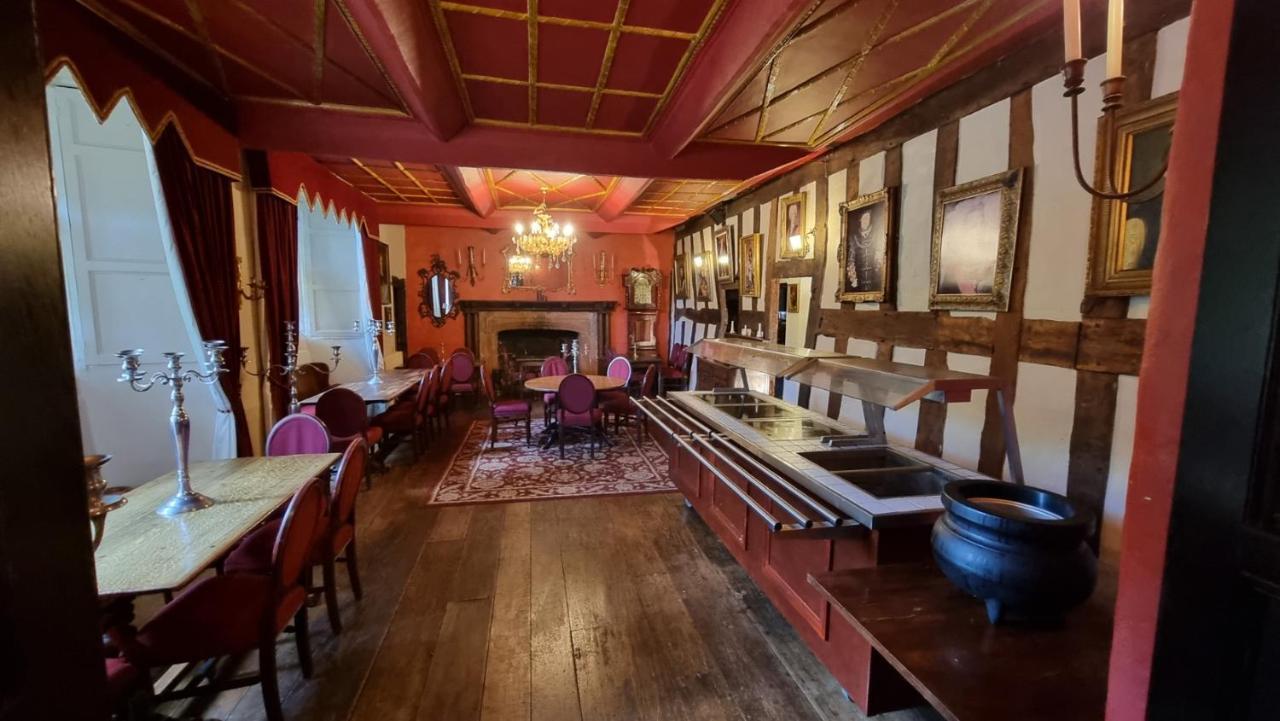 Churston Court Hotel 彻斯顿费斯 外观 照片