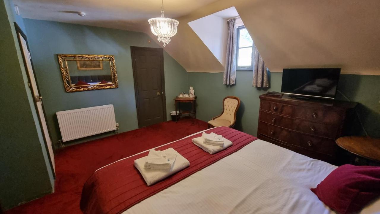 Churston Court Hotel 彻斯顿费斯 外观 照片
