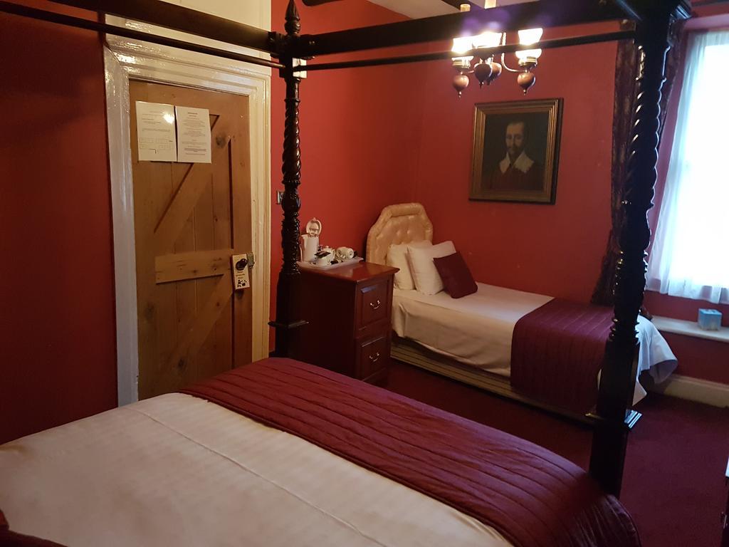 Churston Court Hotel 彻斯顿费斯 外观 照片