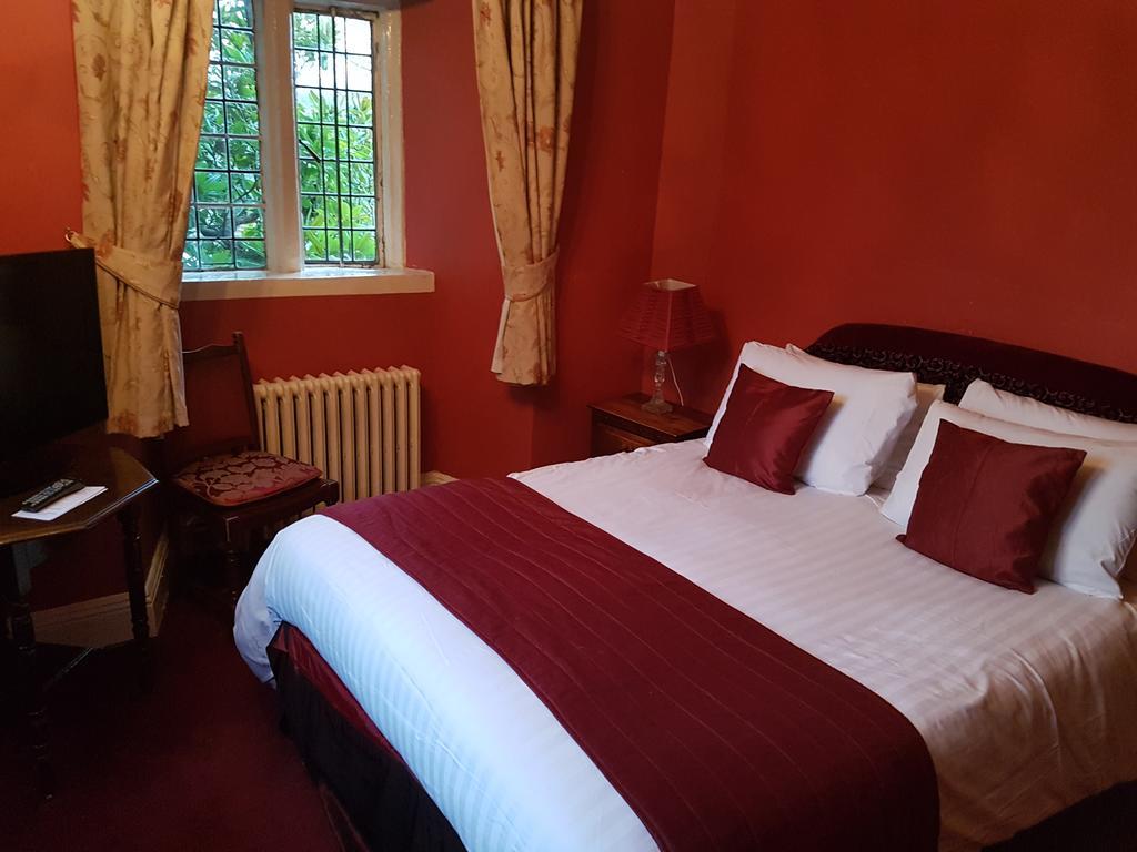 Churston Court Hotel 彻斯顿费斯 外观 照片