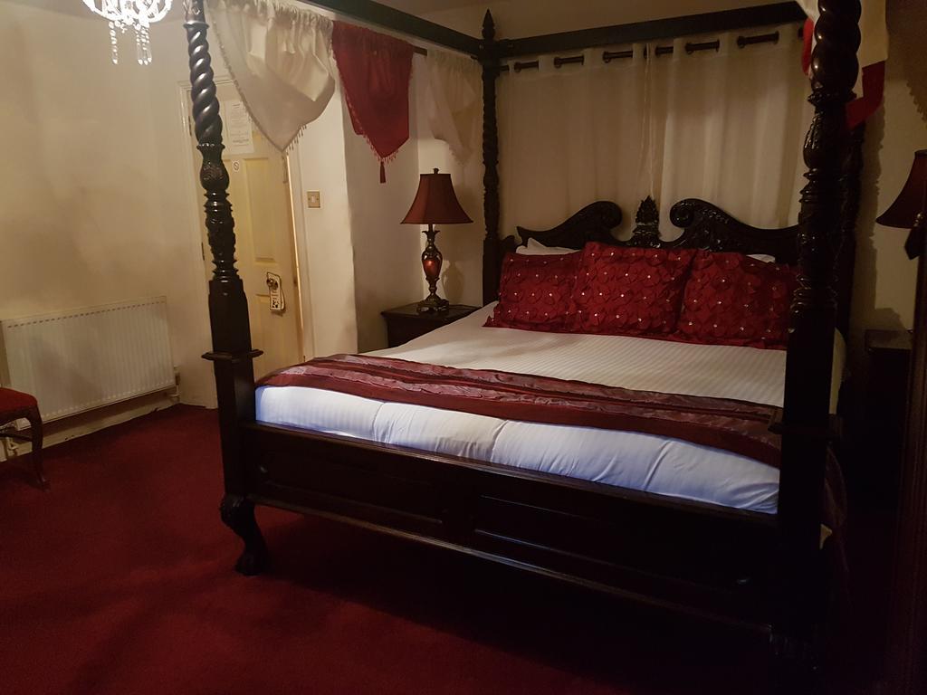 Churston Court Hotel 彻斯顿费斯 外观 照片