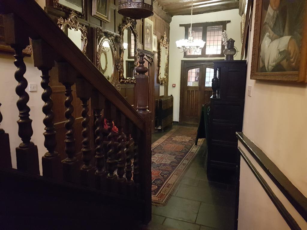 Churston Court Hotel 彻斯顿费斯 外观 照片