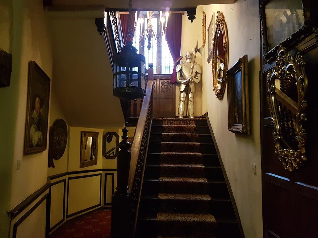 Churston Court Hotel 彻斯顿费斯 外观 照片